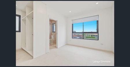 Brand New 4 bedroom Family Home - Photo 2
