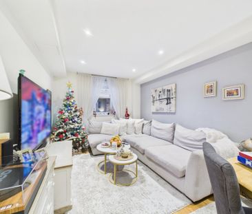 The Courtyard, High Street, Staines-Upon-Thames,TW18 - Photo 1