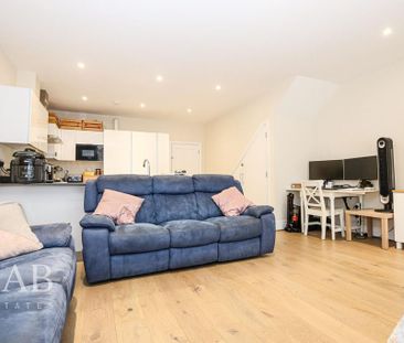 5 bedroom terraced house to rent - Photo 3