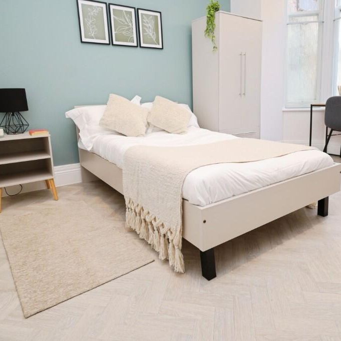 Studio to rent - Photo 1