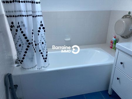 Location appartement à Saint-Pol-de-Léon, 2 pièces 57.86m² - Photo 4