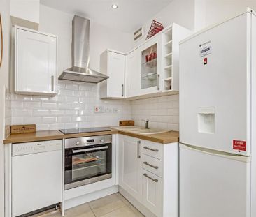 1 bedroom flat to rent - Photo 5