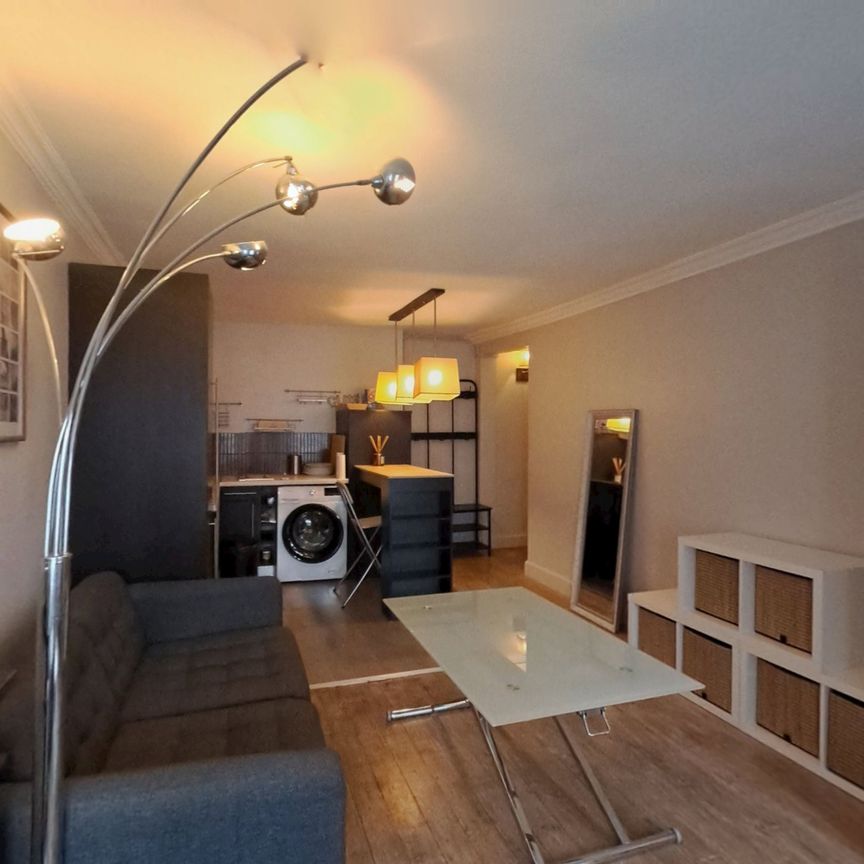 Paris 8ᵉ – Charmant appartement meublé 2 pièces avec cave et ascenseur - Photo 1