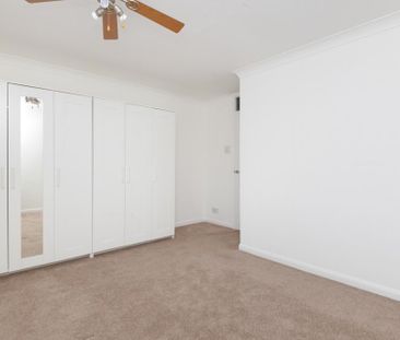 2 bedroom semi-detached house to rent - Photo 2
