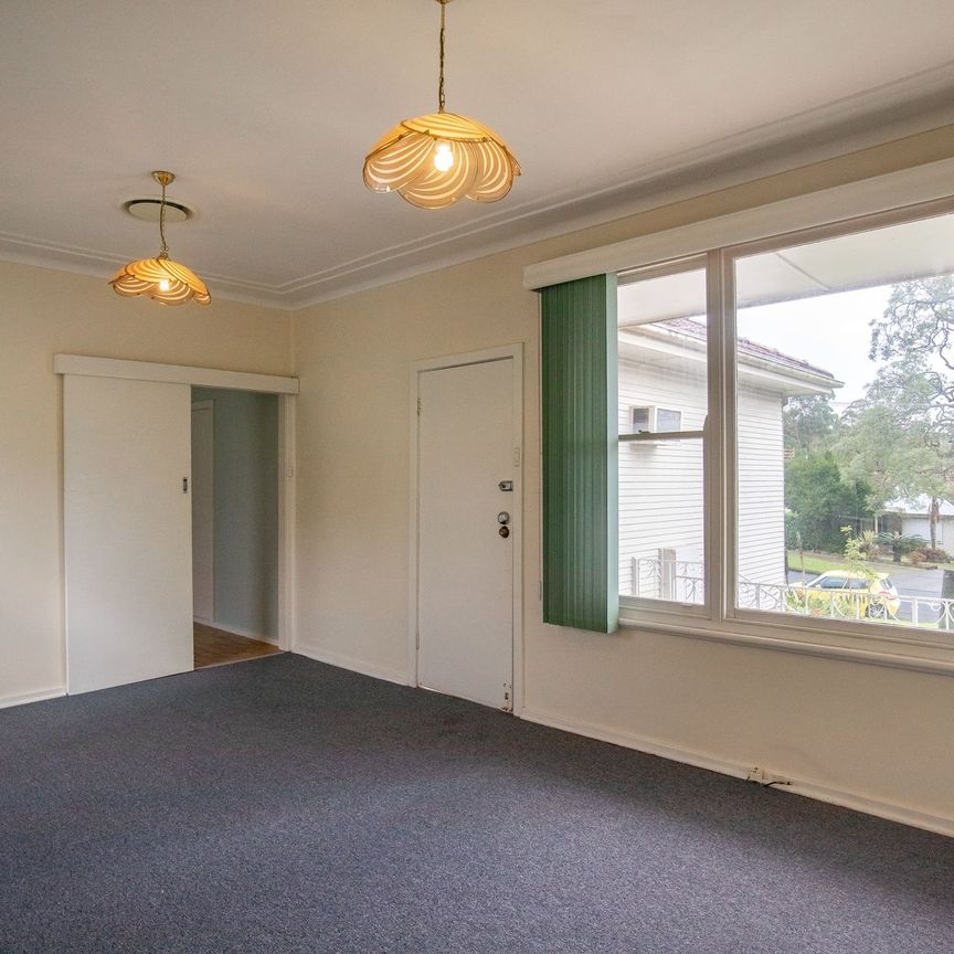 Charming Family Home - Photo 1