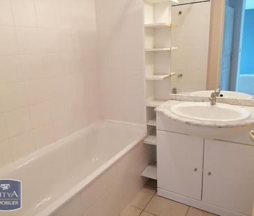 Location Appartement 2 pièces 53m² MARMANDE 47200 - Photo 4