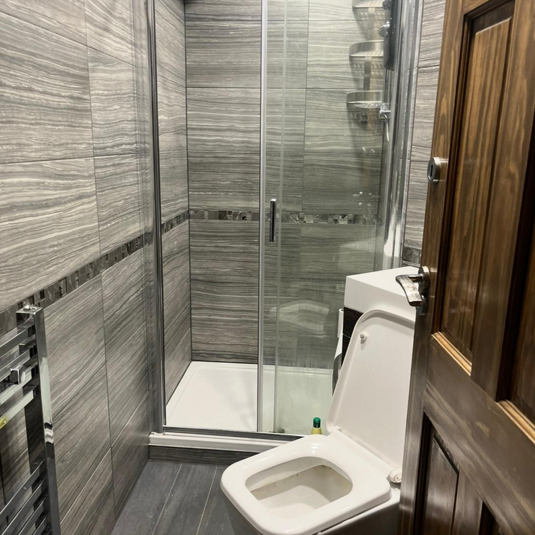1 bedroom in a house share to rent - Photo 1