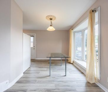 386 Av. Allard, H9S 3C2, Dorval - Photo 1