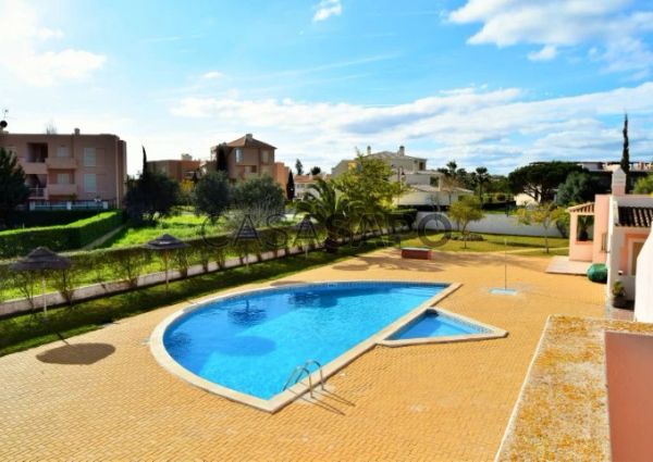 Apartamento T2 para alugar em Loulé