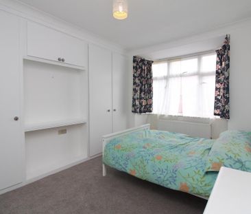 3 bedroom semi-detached house to rent - Photo 2