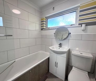 3 bedroom terraced house to rent - Photo 5