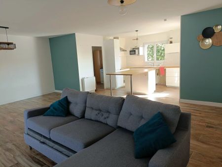 Location Maison 4 pièces 107 m2 à Saint-Julien-de-Concelles - Photo 4