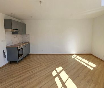 Location Appartement 2 pièces 45m² DOUAI 59500 - Photo 2