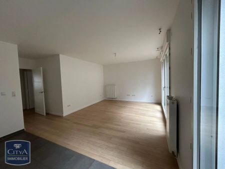 Appartement à louer 4 pièces 87.57m² - Photo 2