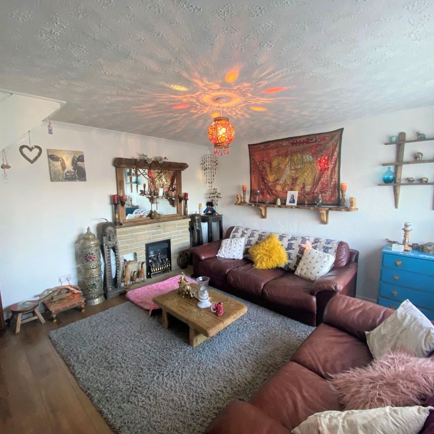 Lynher Drive, Saltash - Photo 1