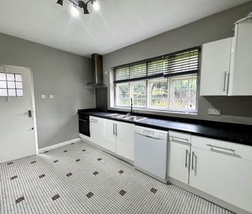 2 bedroom bungalow to rent - Photo 1