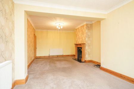 3 bedroom semi-detached house to rent - Photo 2