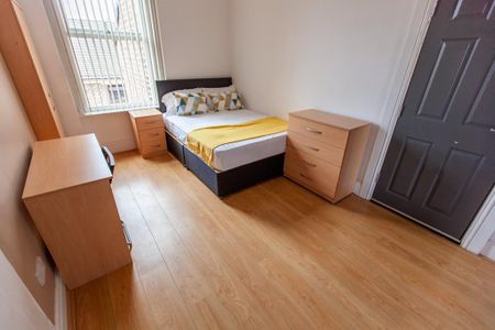 7 bedroom semi-detached house to rent - Photo 4