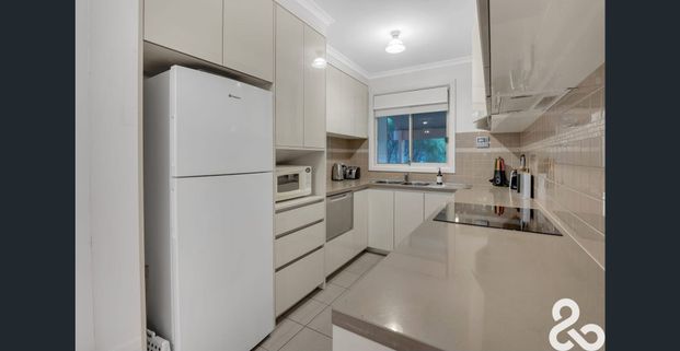 Stylish & Low-Maintenance Living in Prime Preston - Photo 1