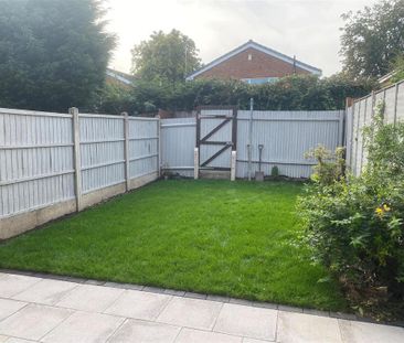 3 bedroom terraced house to rent - Photo 5