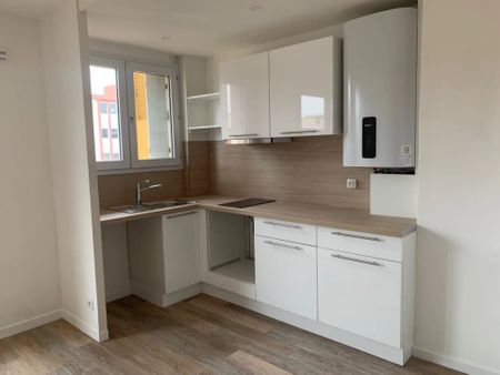 Location Appartement 2 pièces 46 m2 à Perpignan - Photo 5