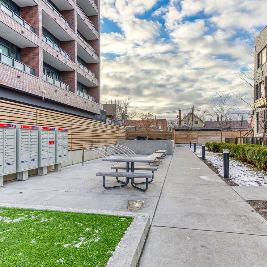 For Lease - 30 Ed Clark Gardens Boulevard Unit# 11, Toronto, Ontario - Photo 1