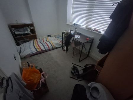 Room in a Shared Flat, Ashburnham Mansions, SW10 - Photo 2