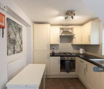 1 bedroom in a house share to rent - Photo 6