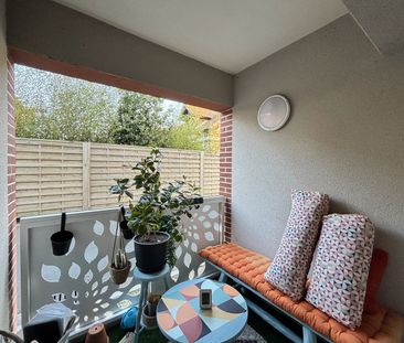 APPARTEMENT F2 DE 47m² REZ DE CHAUSSEE AVEC PETITE TERRASSE ET PARK... - Photo 4