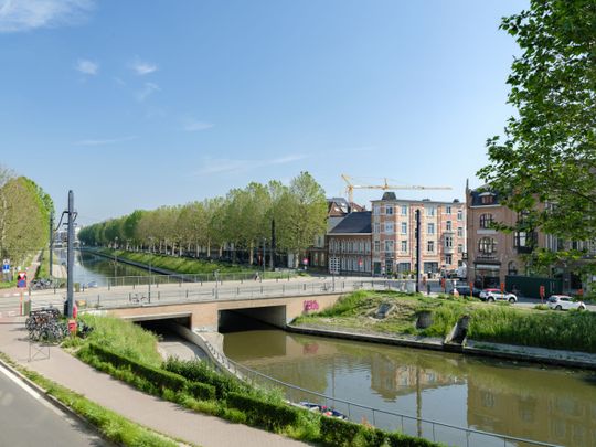 Lichtrijk appartement met frontaal waterzicht - Foto 1