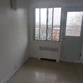 Grand 3 1/2 a louer - Photo 3