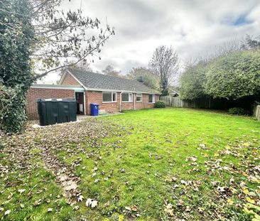 3 bedroom detached bungalow to rent - Photo 6
