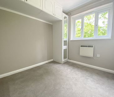 Riverside Court, CM20, Old Harlow - Photo 3