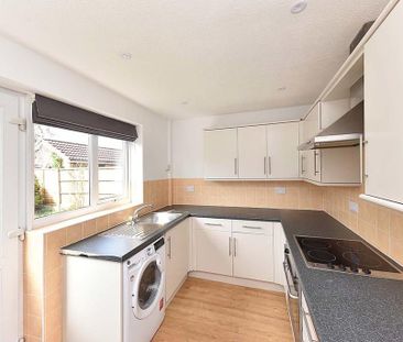 2 bedroom semi-detached house to rent - Photo 3