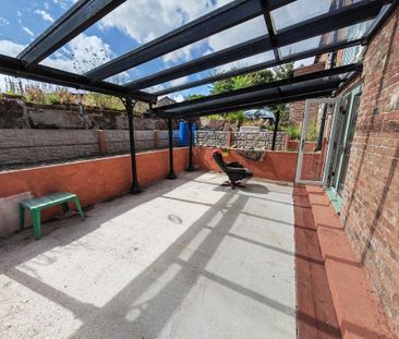 3 bedroom semi-detached house to rent - Photo 6