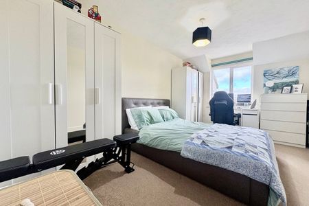 Crane Mead, WARE - Photo 2