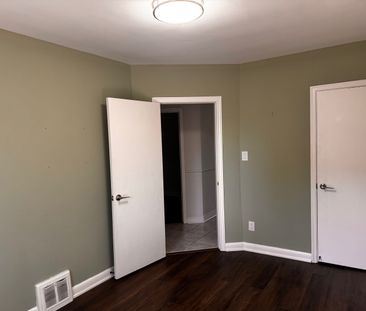 For Lease - 103 Ranstone Gardens Unit# Main, Toronto, Ontario - Photo 6