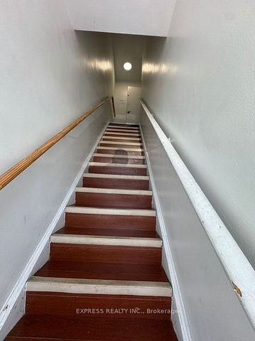 For Lease - 941A Lakeshore Road, Mississauga, Ontario - Photo 3