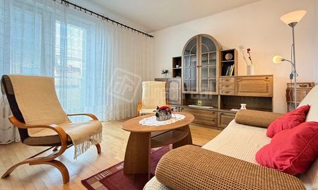 DIRECTREAL|Originálne retro bývanie – 2-izbový byt 50 m2 s balkónom, pivnica, Pezinok - Fotografia 3