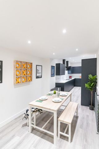 Baileys #35 - Photo 4