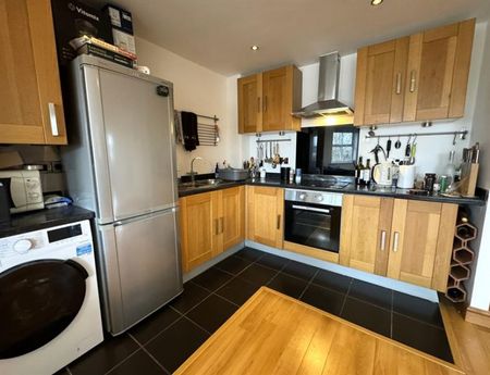 2 Bedroom Apartment To Let - Photo 5