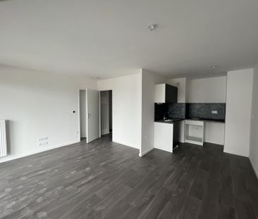 Location Appartement 2 pièces 45m² HALLUIN 59250 - Photo 2