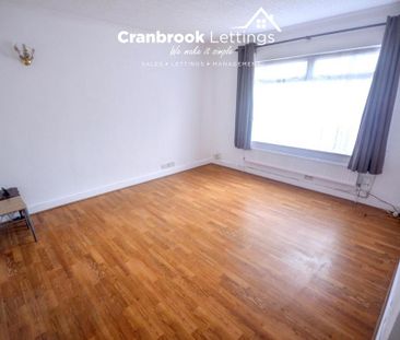 4 bedroom semi-detached house to rent - Photo 1