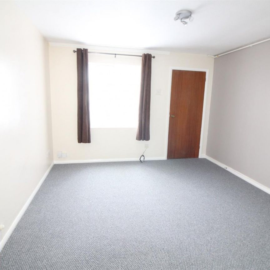 1 Bedroom Maisonette To Let - Photo 1