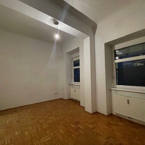 Annenstraße 14/5 - großzügige 2-Zimmer Wohnung mit Balkon Nähe Orpheum - Photo 1