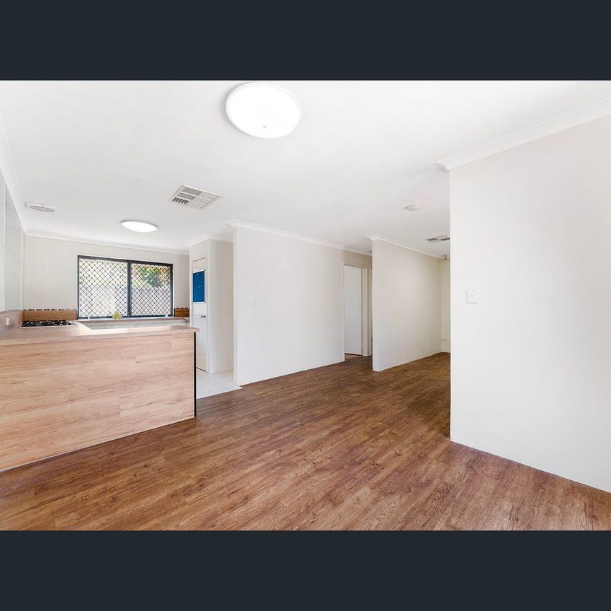 10 Fitzsimmonds Place, Leda, WA 6170 - Photo 1