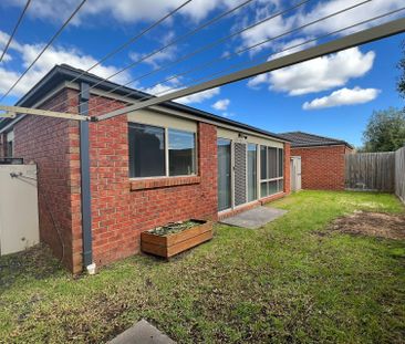 4/36 Armadale Drive, Narre Warren VIC - Photo 3