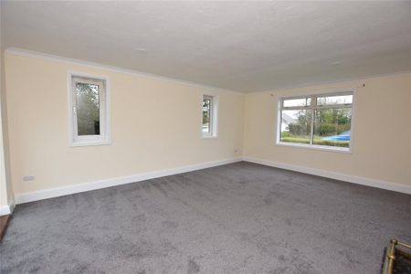 5 bedroom detached house to rent - Photo 2