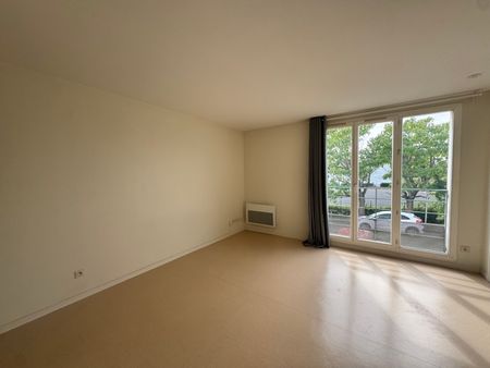 Location Appartement 2 pièces 40m² ORLEANS 45000 - Photo 2