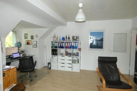 Schöngeschnittene 2 Zimmer Maisonettewohnung in Ruhiger Lage von Duisburg Duissern - Foto 2